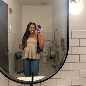 Meet your Posher, Gabrielle